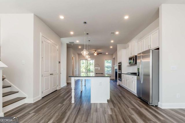 1662 Mountain Top Lane, Smyrna, GA 30082