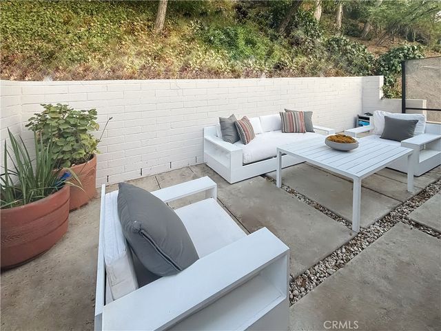 9844 Wanda Park, Beverly Hills, CA 90210