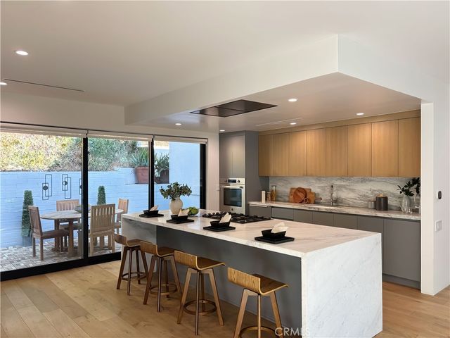 9844 Wanda Park, Beverly Hills, CA 90210