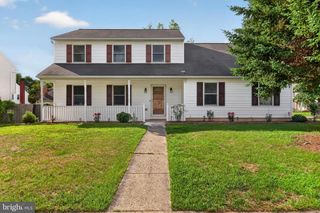 2224 BRADLEY DR, Harrisburg, PA 17110