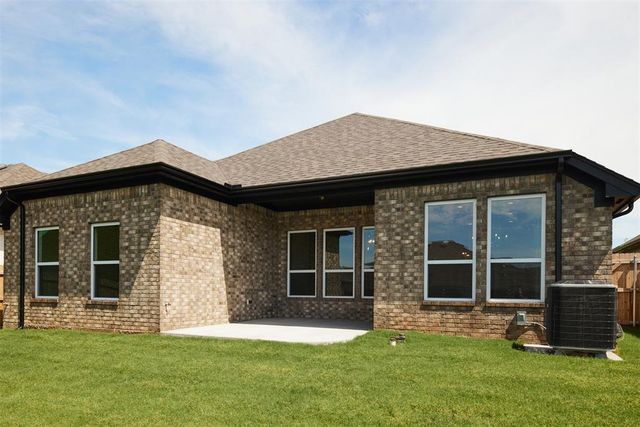 12724 NW 2nd Terrace, Yukon, OK 73099