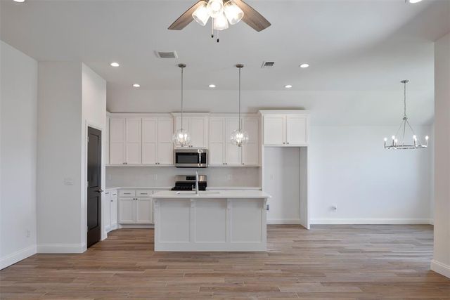 12724 NW 2nd Terrace, Yukon, OK 73099