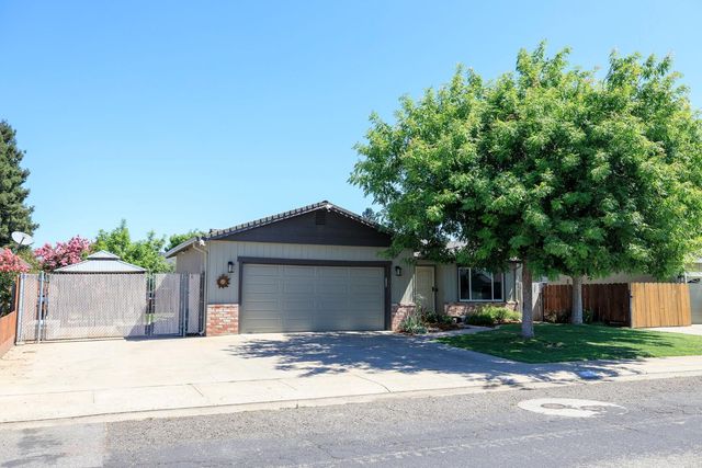600 Zinfandel Dr, Escalon, CA 95320