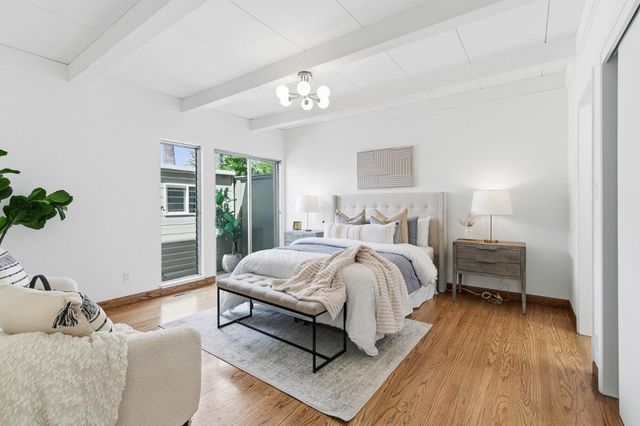 3909 Middlefield Road F, Palo Alto, CA 94303