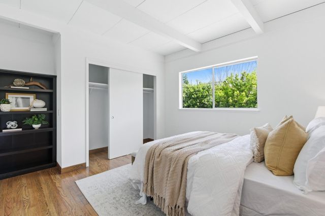 3909 Middlefield Road F, Palo Alto, CA 94303