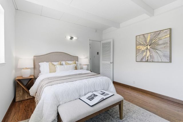 3909 Middlefield Road F, Palo Alto, CA 94303