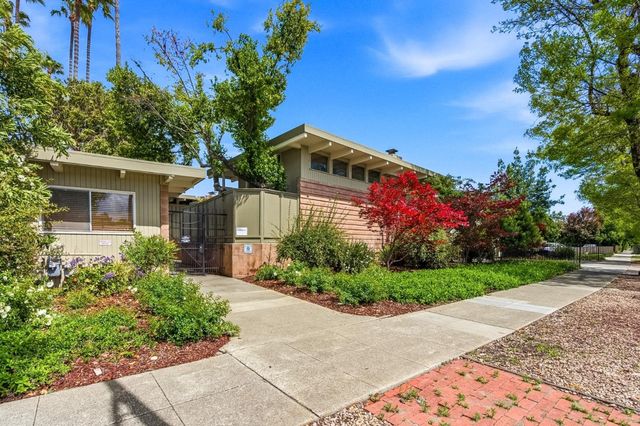 3909 Middlefield Road F, Palo Alto, CA 94303