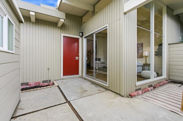 3909 Middlefield Road F, Palo Alto, CA 94303