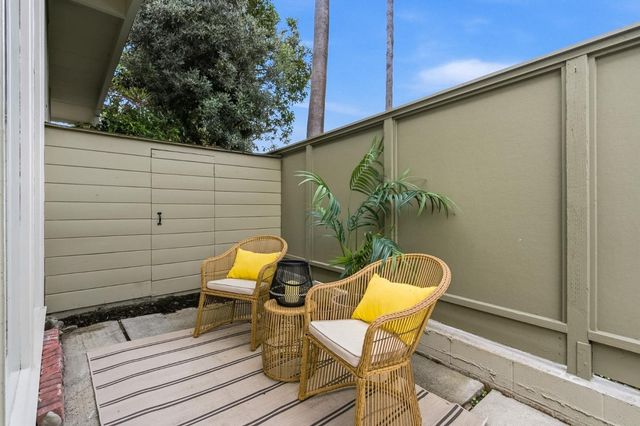 3909 Middlefield Road F, Palo Alto, CA 94303