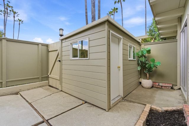 3909 Middlefield Road F, Palo Alto, CA 94303