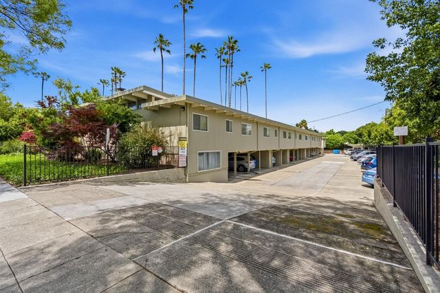 3909 Middlefield Road F, Palo Alto, CA 94303