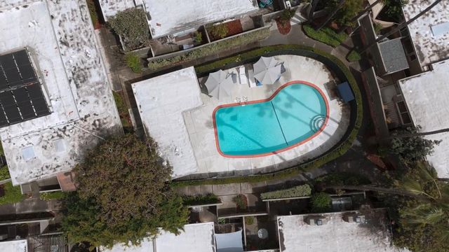 3909 Middlefield Road F, Palo Alto, CA 94303