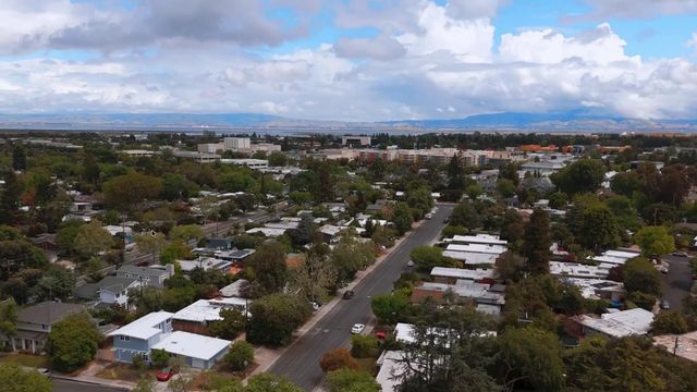 3909 Middlefield Road F, Palo Alto, CA 94303