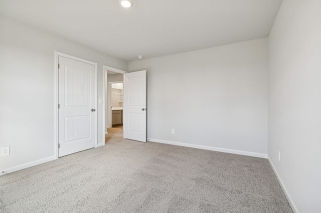 1025 Linn Cove Ct, Gallatin, TN 37066