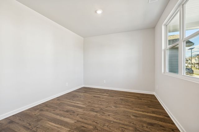 1025 Linn Cove Ct, Gallatin, TN 37066