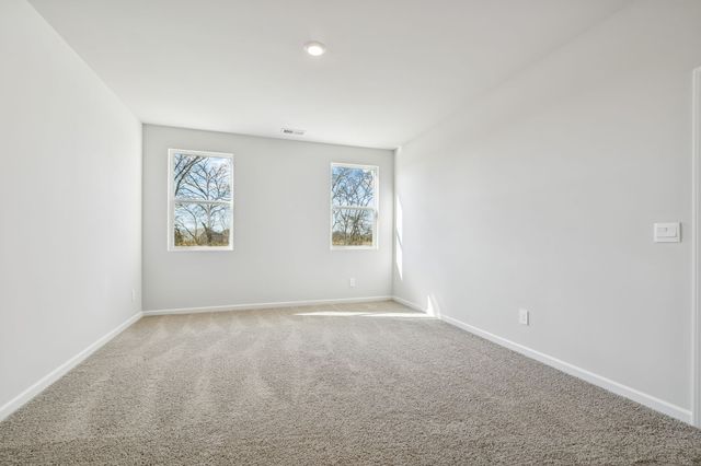 1025 Linn Cove Ct, Gallatin, TN 37066