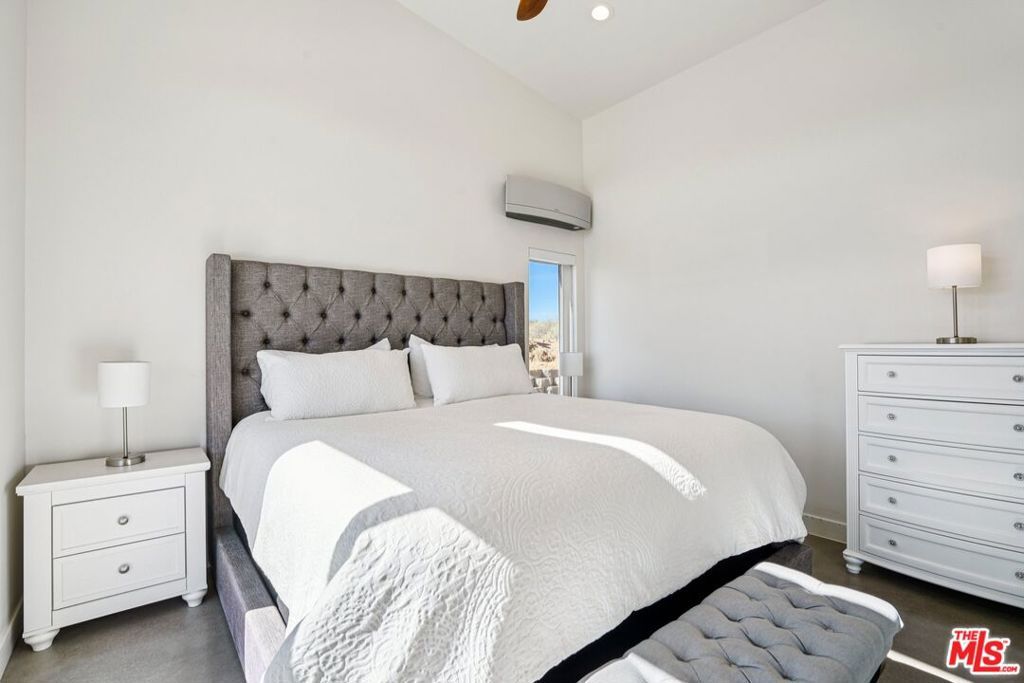 Image 22 of property listing at 6792 San Angelo Avenue, Joshua Tree, CA 92252