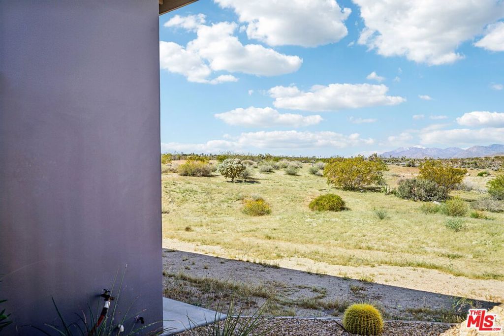 Image 36 of property listing at 6792 San Angelo Avenue, Joshua Tree, CA 92252