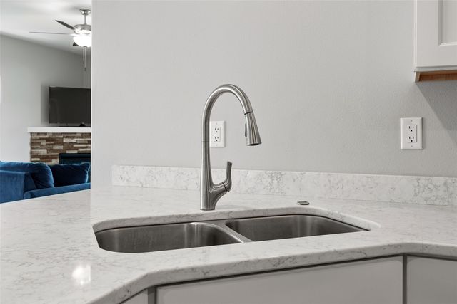 719 Sullivan Street, West Branch, IA 52358