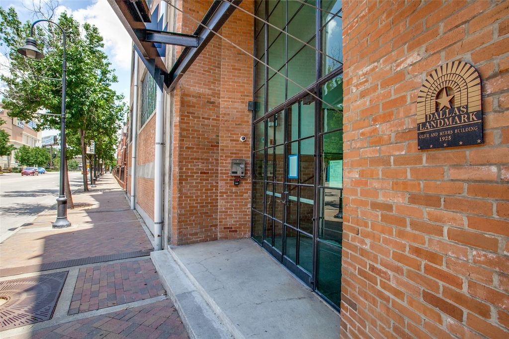 2220 Canton Street 101, Dallas, TX 75201