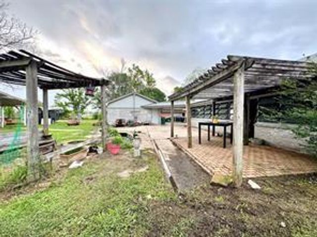 7886 Fm 1960, Dayton, TX 77535