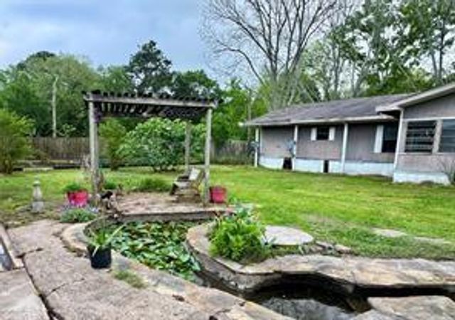 7886 Fm 1960, Dayton, TX 77535