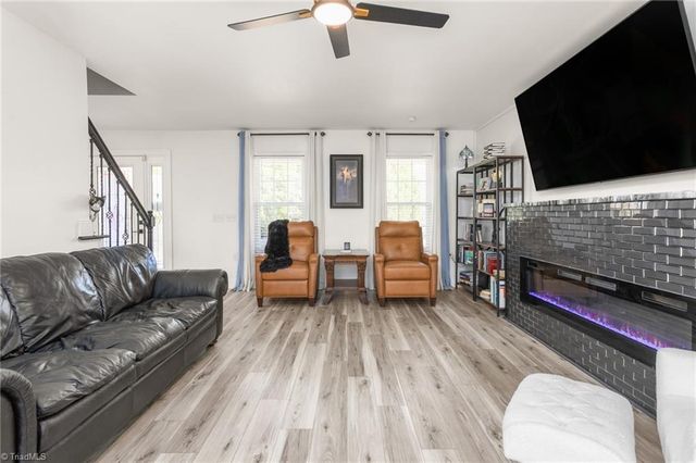 107 Cottonwood Lane, Summerfield, NC 27358