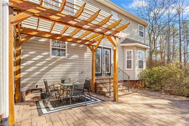 107 Cottonwood Lane, Summerfield, NC 27358