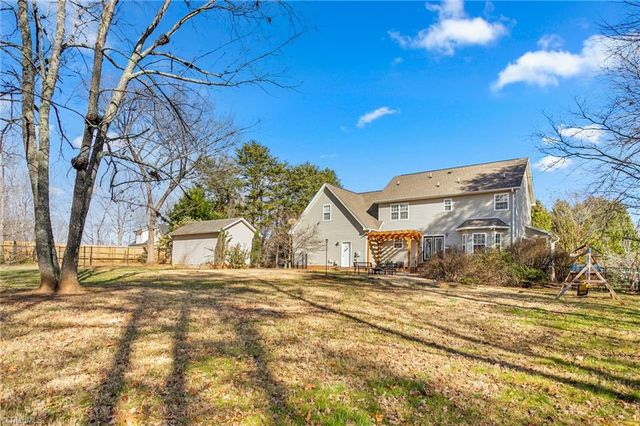 107 Cottonwood Lane, Summerfield, NC 27358