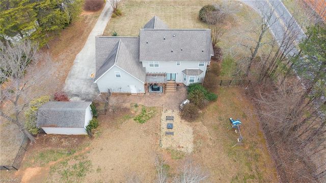 107 Cottonwood Lane, Summerfield, NC 27358