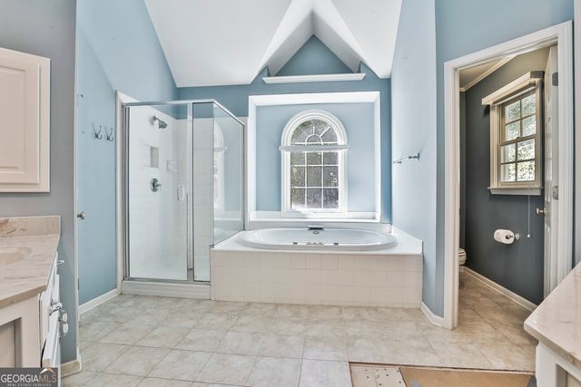 230 Stonehaven Drive, Fayetteville, GA 30215