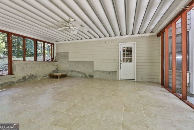 230 Stonehaven Drive, Fayetteville, GA 30215