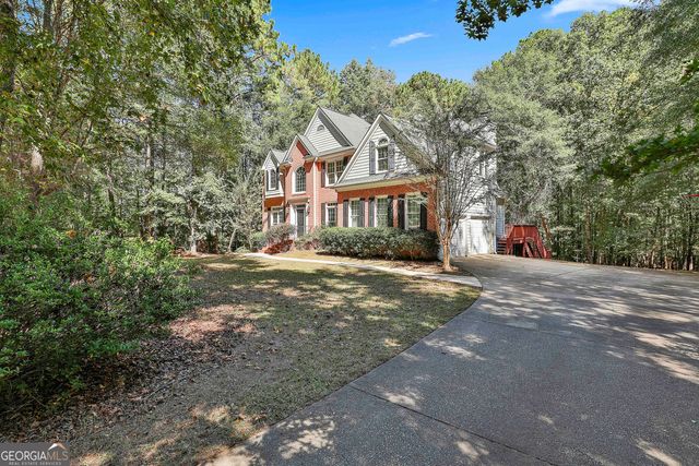 230 Stonehaven Drive, Fayetteville, GA 30215