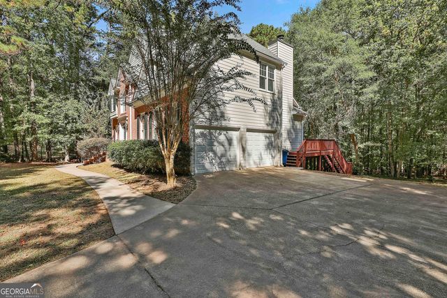 230 Stonehaven Drive, Fayetteville, GA 30215