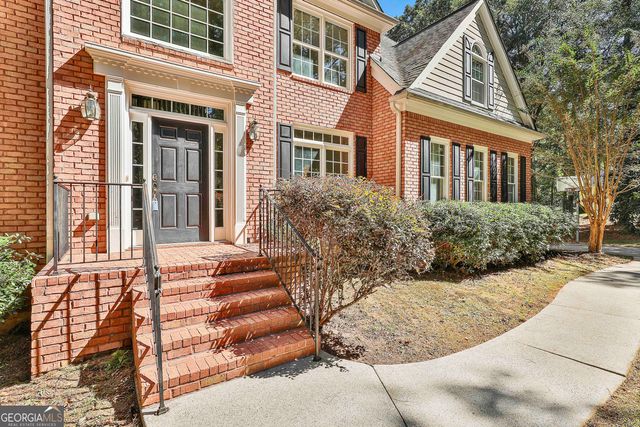 230 Stonehaven Drive, Fayetteville, GA 30215