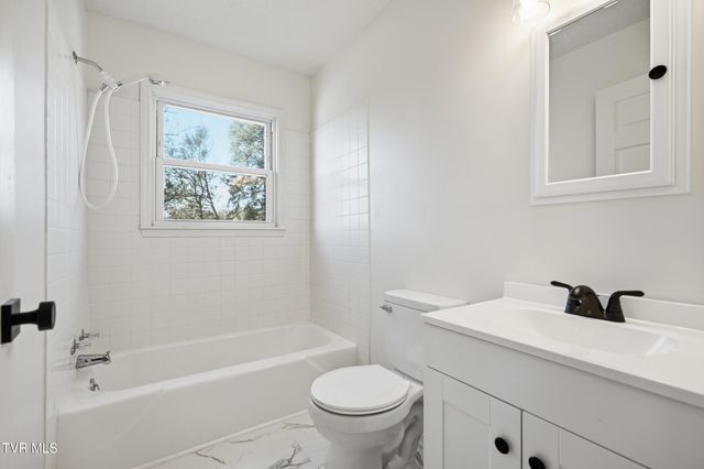 404 Merriewood Drive, Bristol, TN 37620