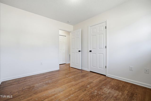 404 Merriewood Drive, Bristol, TN 37620