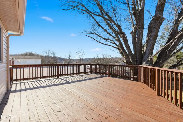 404 Merriewood Drive, Bristol, TN 37620