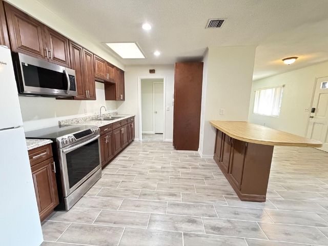 1527 LEEWAY AVENUE, Orlando, FL 32810