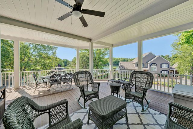 145 Bridleridge RD, Penhook, VA 24137