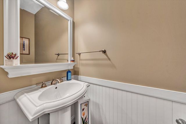 145 Bridleridge RD, Penhook, VA 24137