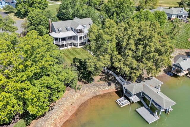 145 Bridleridge RD, Penhook, VA 24137
