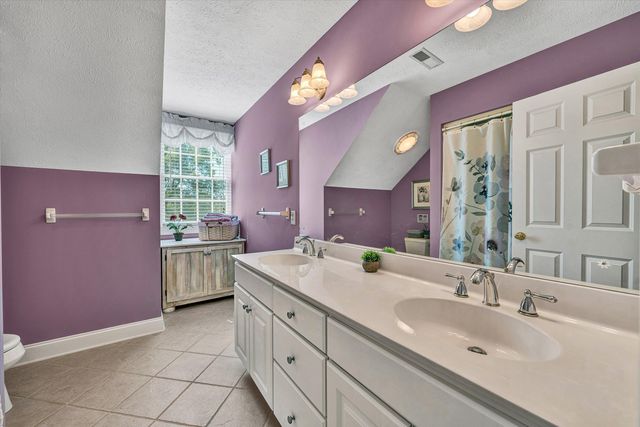 145 Bridleridge RD, Penhook, VA 24137