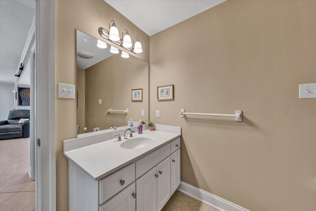 145 Bridleridge RD, Penhook, VA 24137