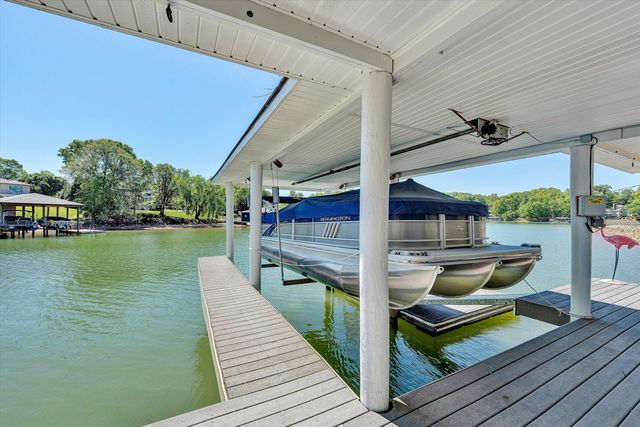 145 Bridleridge RD, Penhook, VA 24137