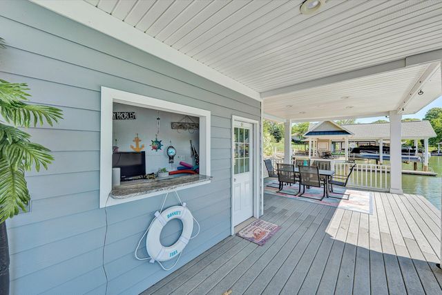 145 Bridleridge RD, Penhook, VA 24137