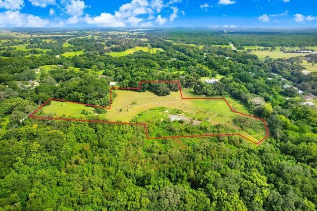 37352 ½ TRILBY ROAD, Dade City, FL 33523