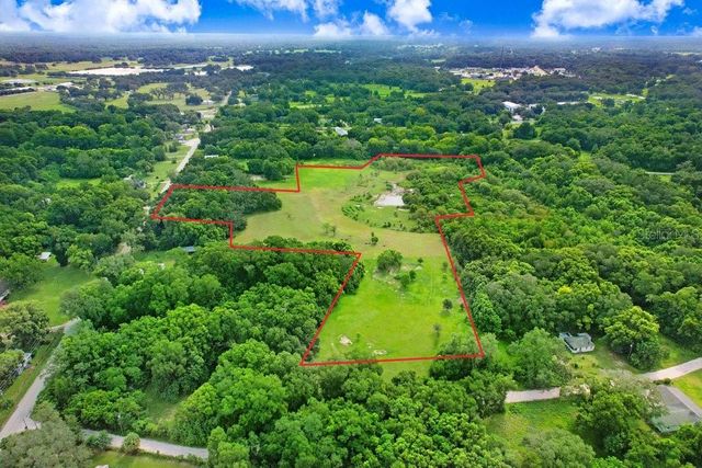 37352 ½ TRILBY ROAD, Dade City, FL 33523