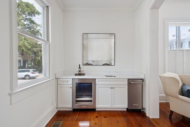 143 Broad Street, Charleston, SC 29401