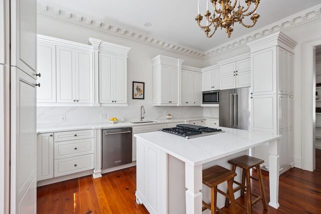 143 Broad Street, Charleston, SC 29401